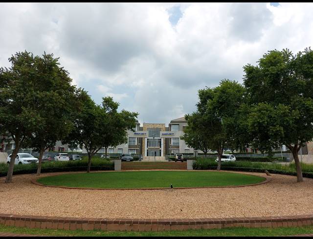 389M² OFFICE TO LET IN GREENSTONE HILL